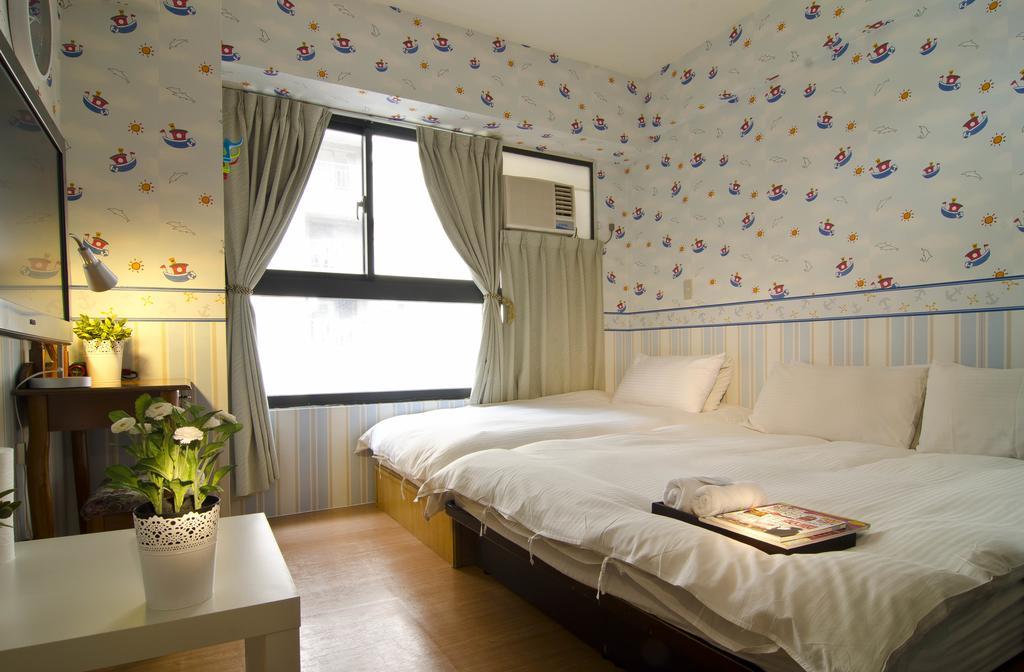 Star Hostel Тайчжун Екстер'єр фото