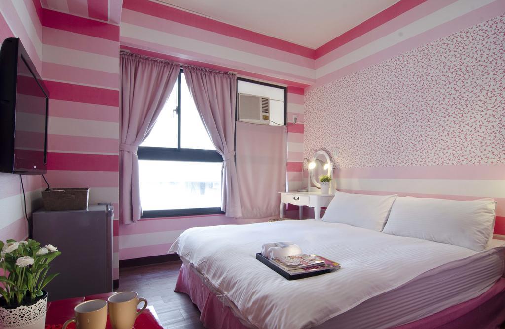 Star Hostel Тайчжун Екстер'єр фото