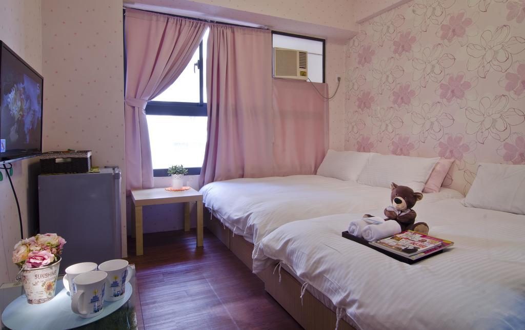 Star Hostel Тайчжун Екстер'єр фото